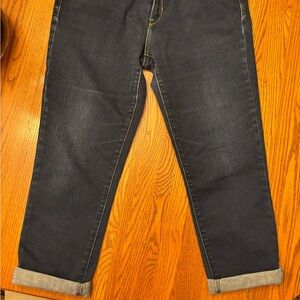 Levi Mid Rise Skinny Jeans in Dark Blue